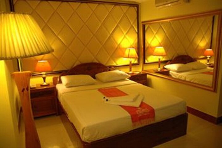 Room 5 of 29