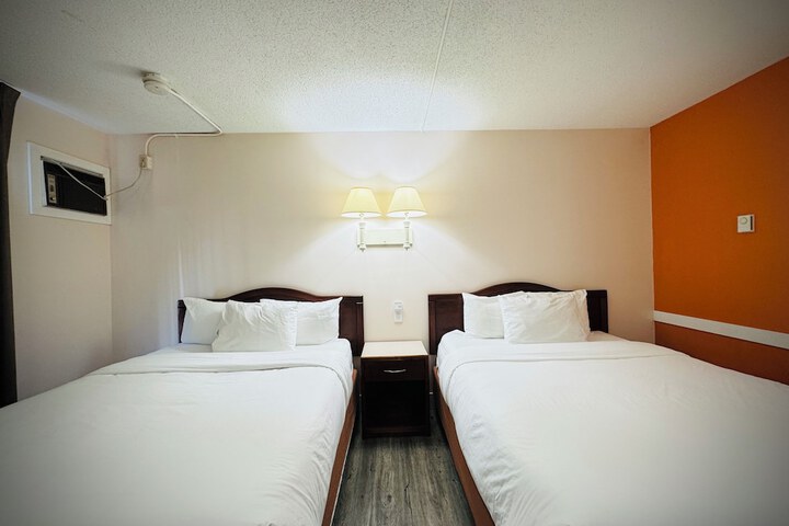 Room 13 of 49