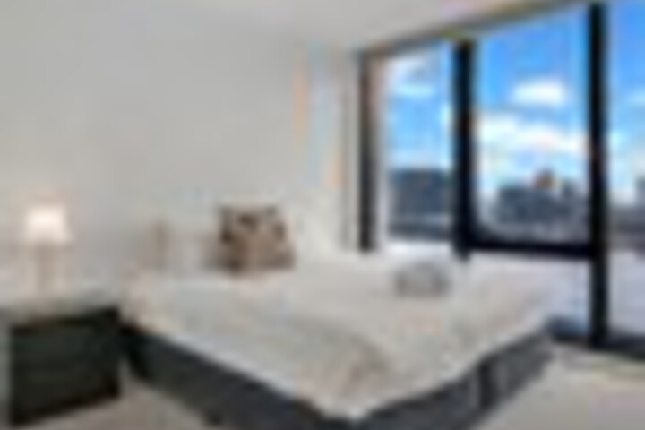 Room 5 of 27