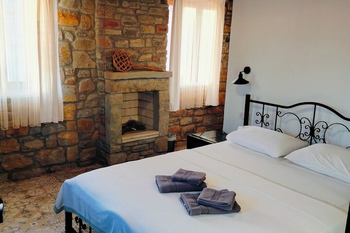 Room 7 of 30
