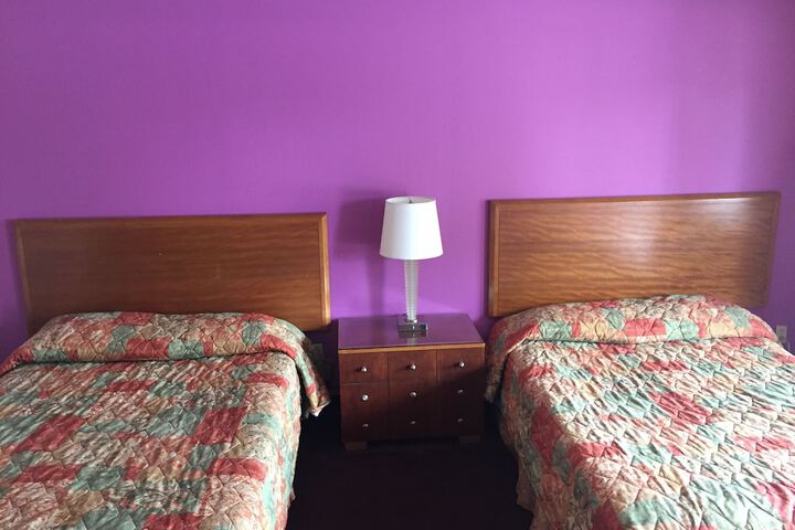 Room 16 of 34