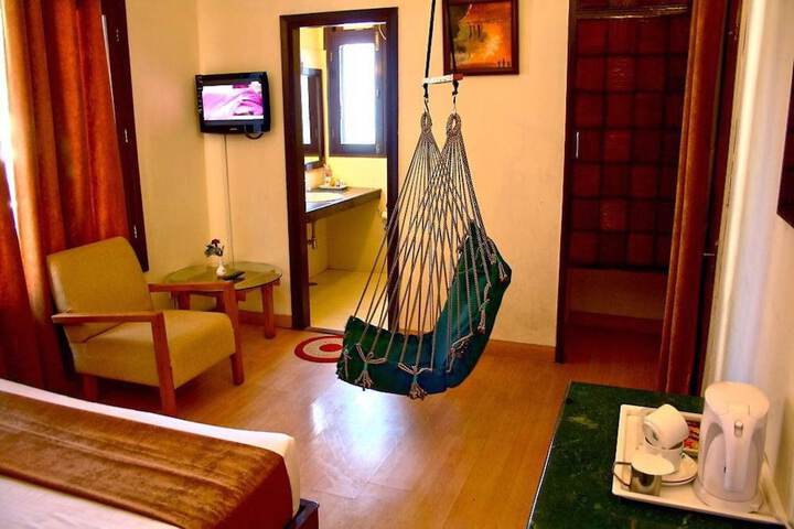 Goroomgo Kasauli Regency Kasauli