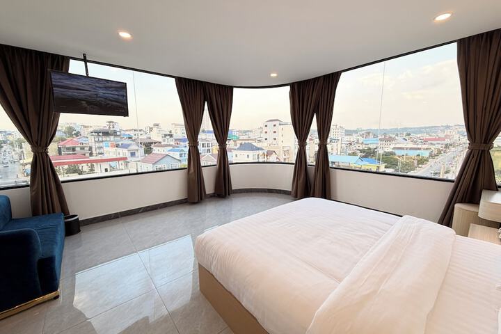 Room 42 of 68