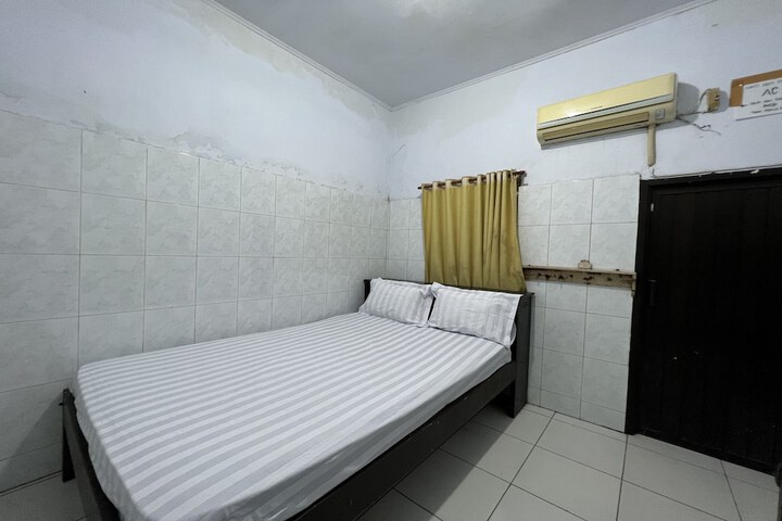 Photo of Hotel O Rafira Losmen NearYani Heahlerr