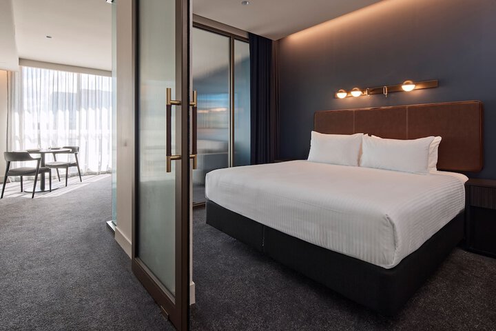 Room 17 of 50