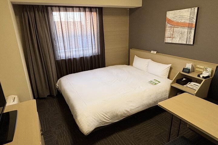 Room 5 of 24