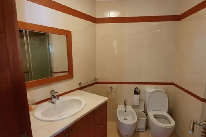 Room 7 of 20