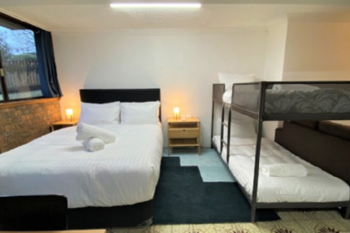 Room 537 of 693