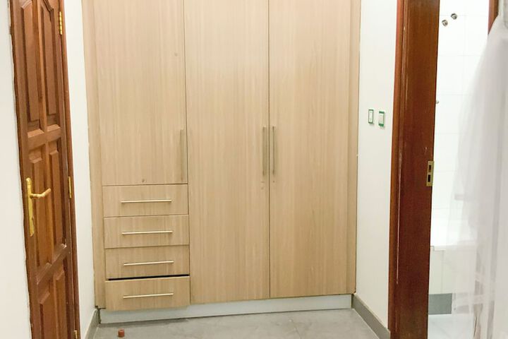 Room 14 of 226