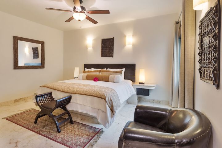 Room 18 of 204