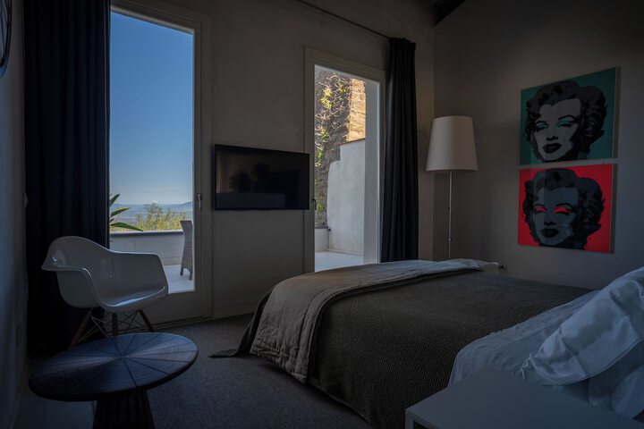 Room 20 of 54