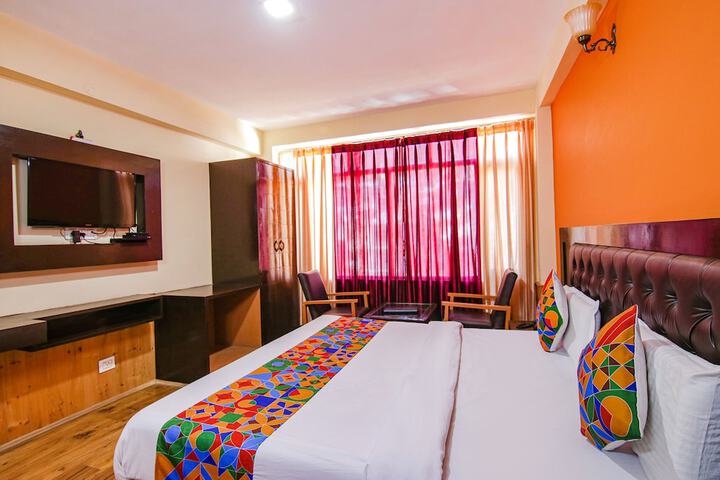 Room 20 of 33