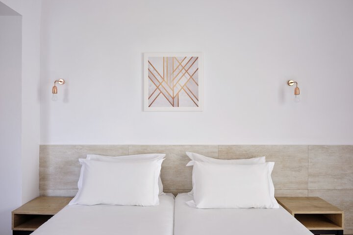 Room 14 of 35