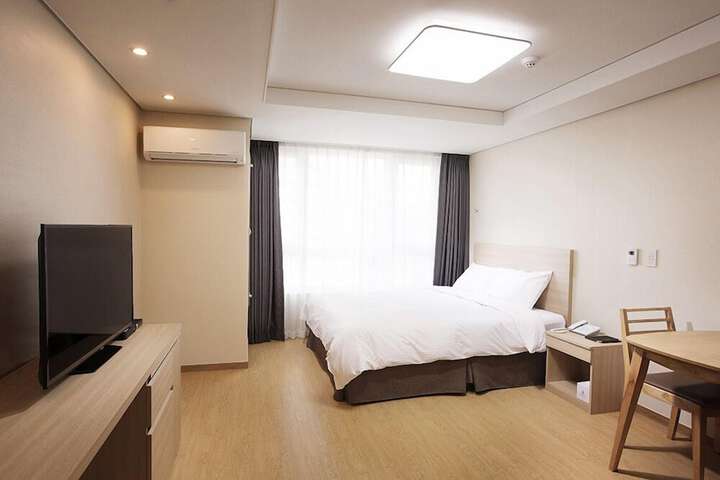 Room 20 of 72