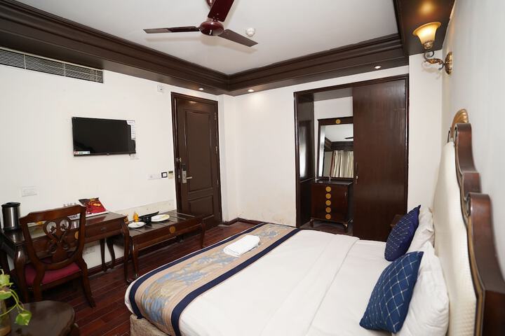 Room 18 of 46