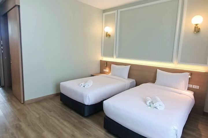 Room 3 of 29