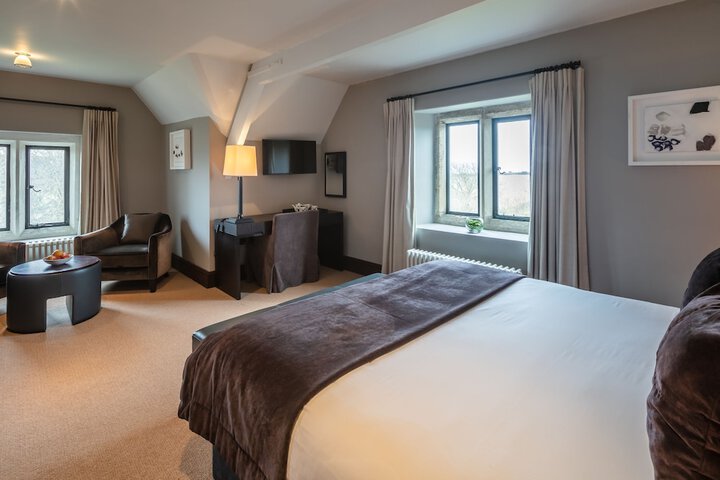 Room 15 of 50