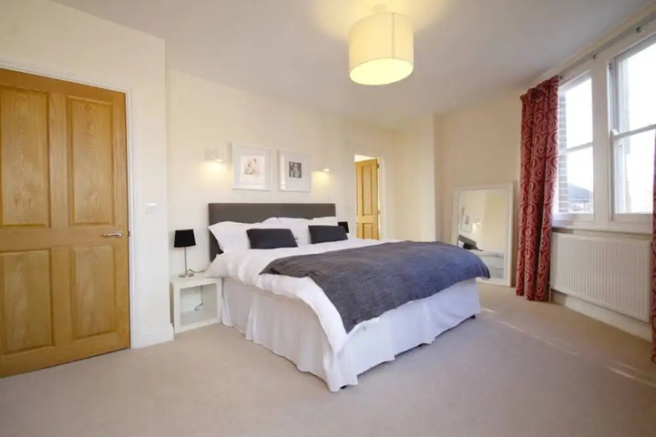 Room 3 of 11