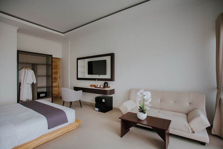 Room 2 of 26