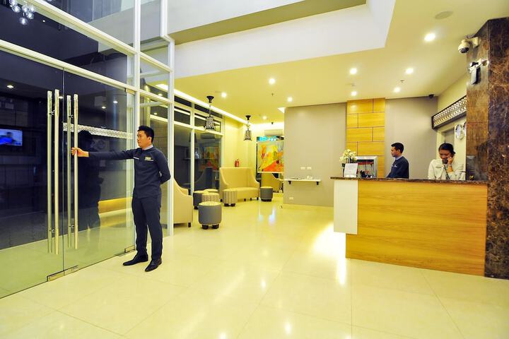 Hotel 3 of 51