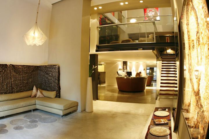 Guest Lobby