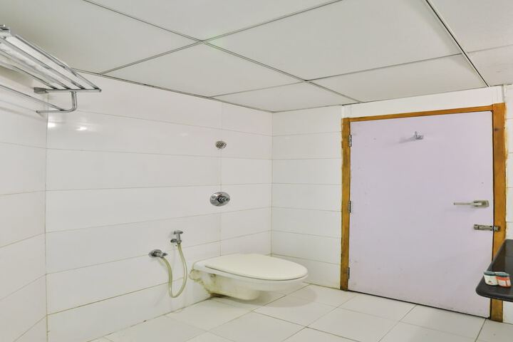 Room 30 of 30