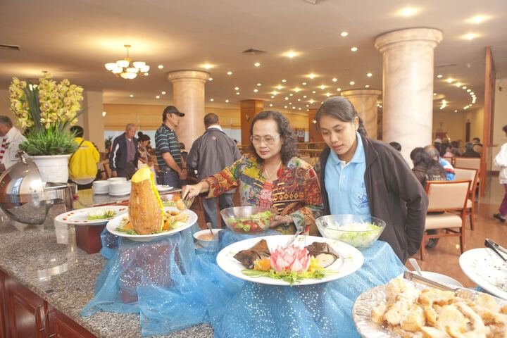 Dining Photos