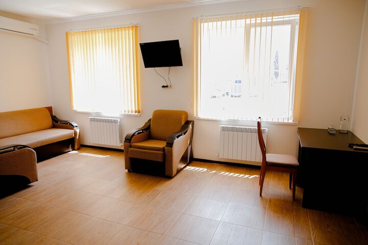 Room 12 of 36
