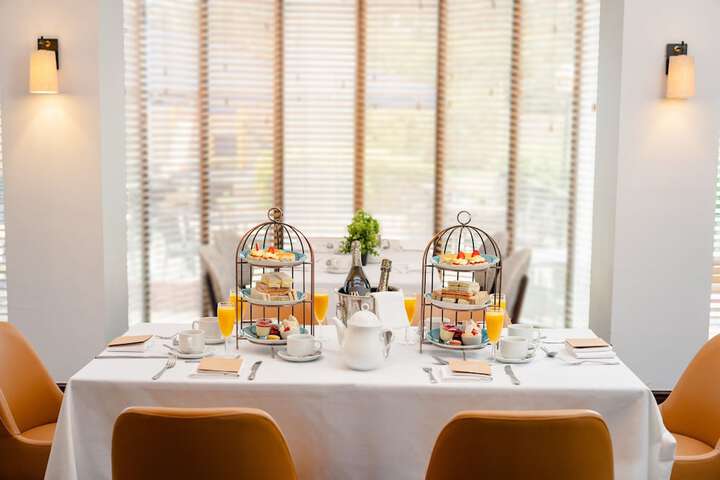 Dining 44 of 72
