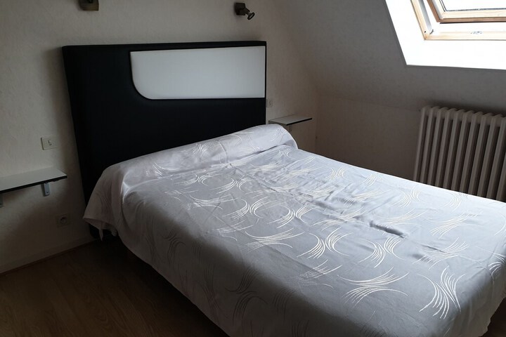 Room 7 of 24