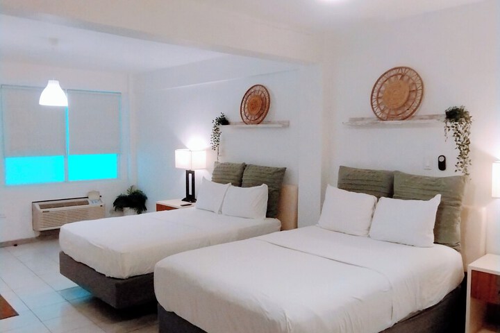 Room 9 of 20