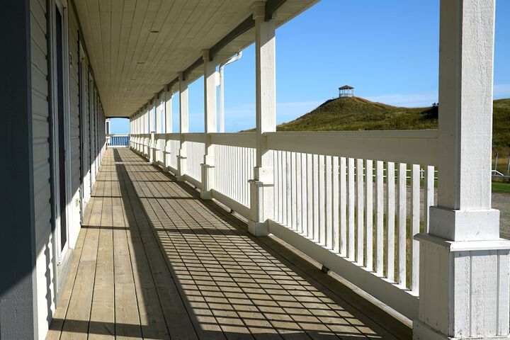 Hotel Entry