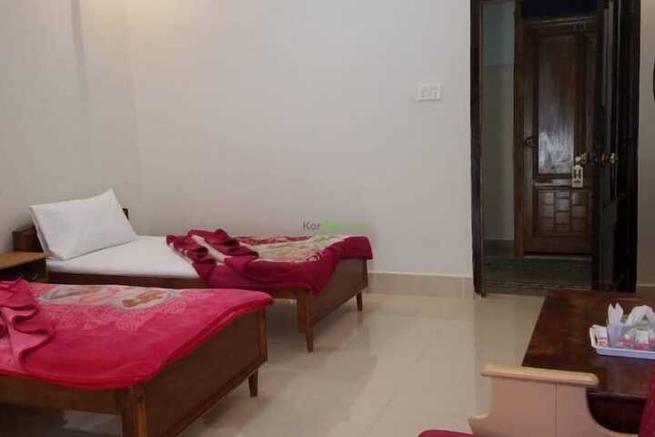 Room 14 of 24
