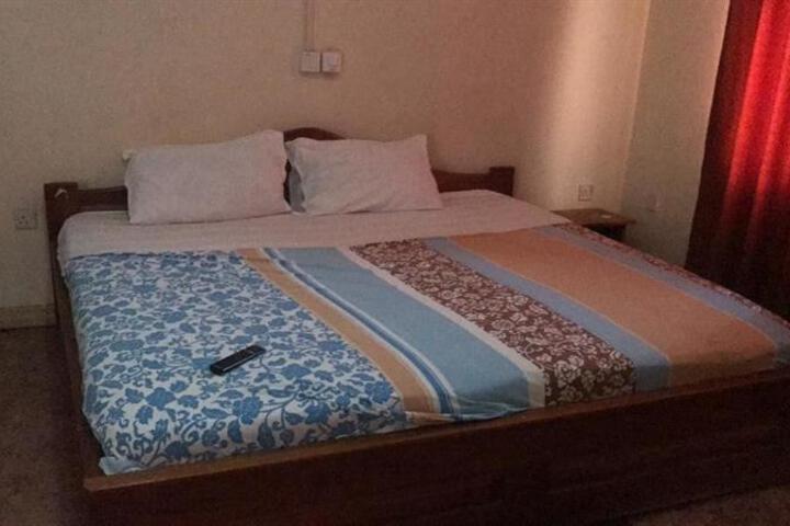 MAURICE HOTEL
