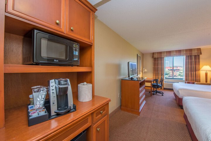 Room 10 of 34