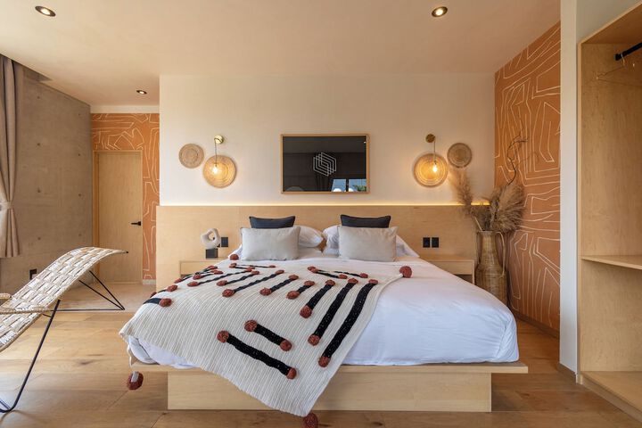 Room 17 of 29
