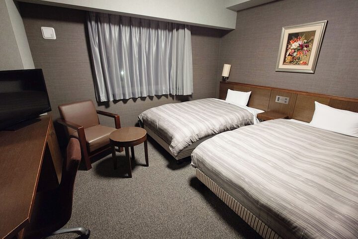 Room 6 of 26