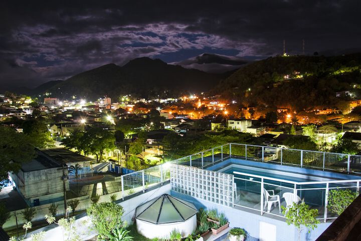 Hotel Pool