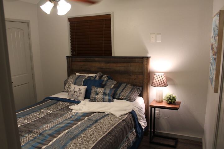 Room 6 of 53