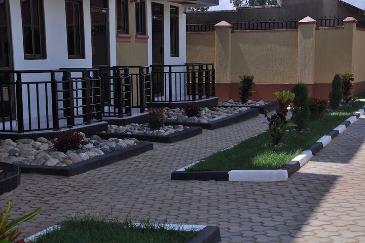 Hotel Exterior 56 of 69