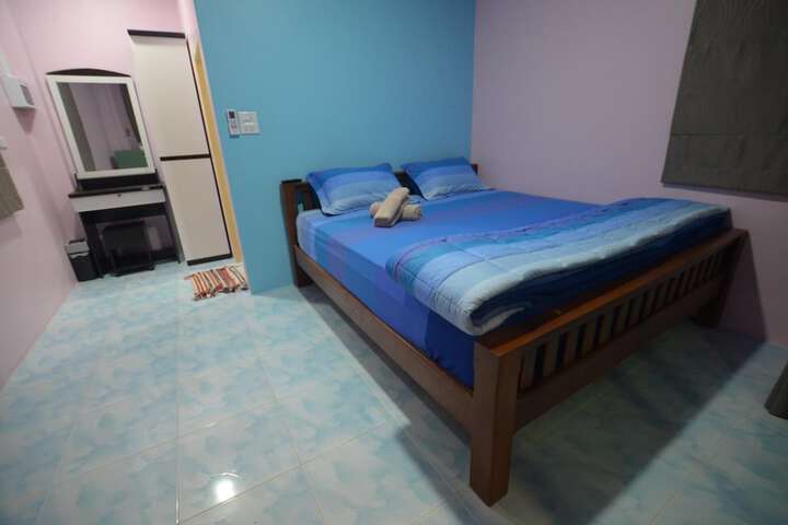Room 25 of 52