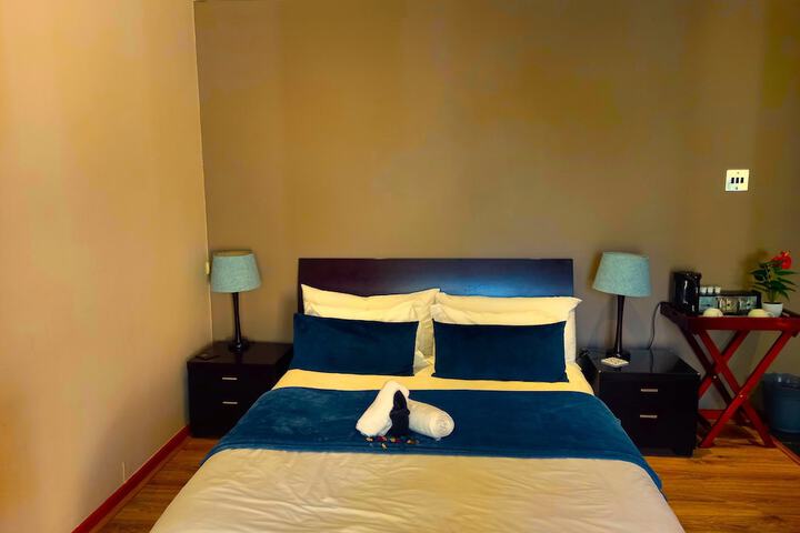 Room 12 of 28