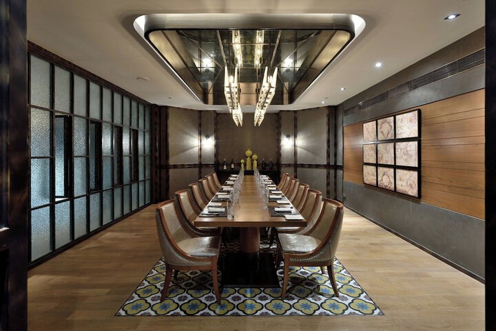 Dining 65 of 94