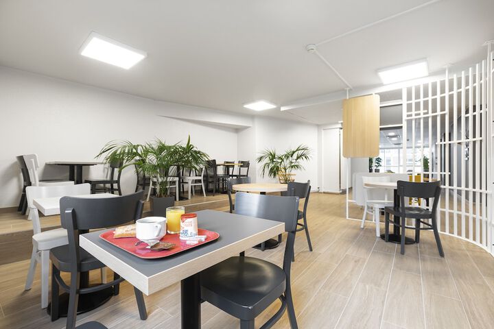 Breakfast area