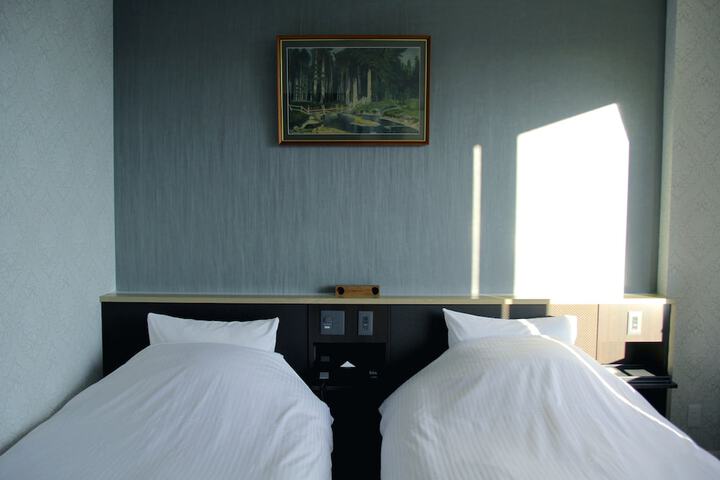 Room 22 of 127