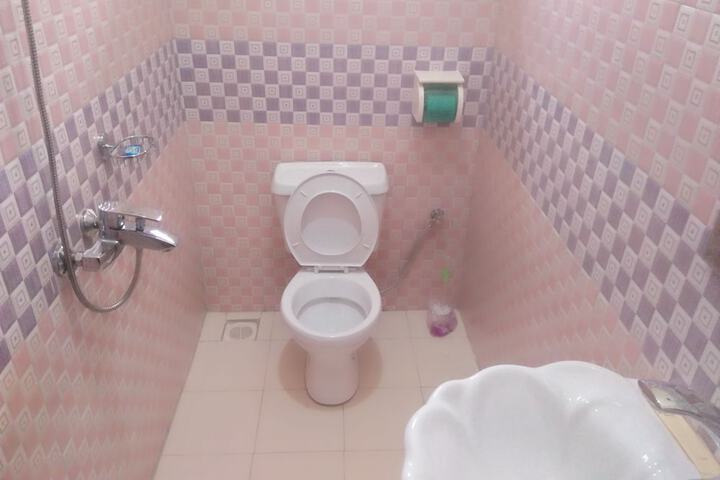 Room 19 of 28