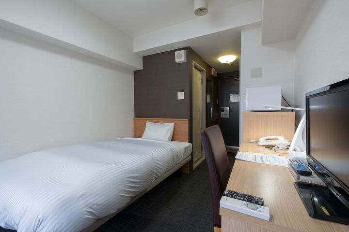 Room 13 of 53