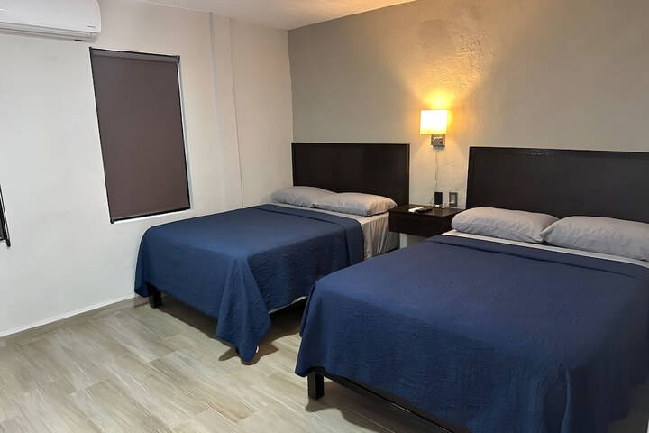 Room 34 of 140