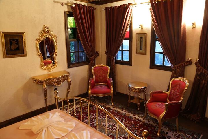 Room 16 of 17