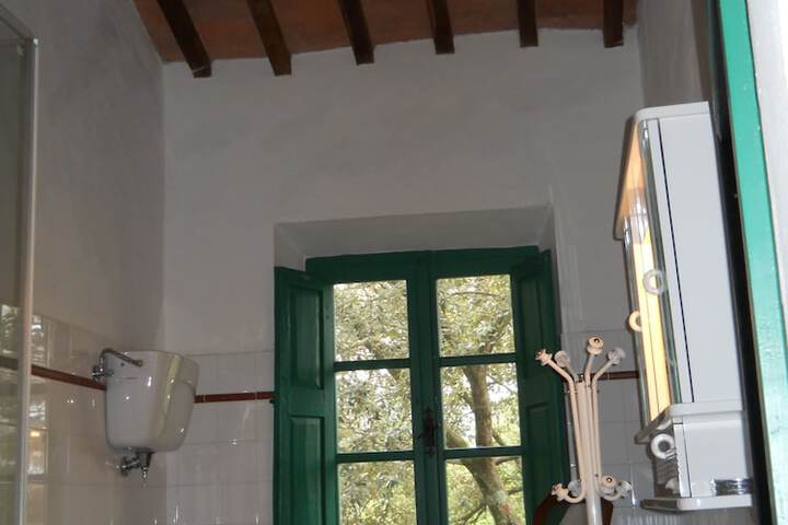 Room 20 of 34